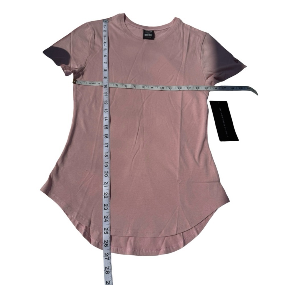 APL Perfect Tee Dusty Rose
Minimalist Luxury Athleisure Top Small Made in USA - Picture 7 of 9
